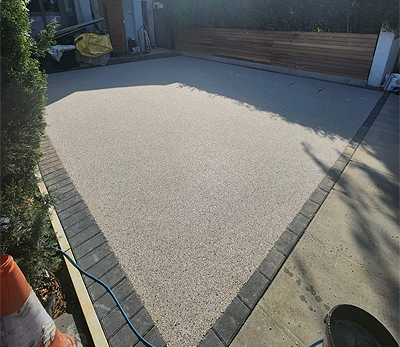 Resin driveway surfacing contractors in Berkshire and Surrey